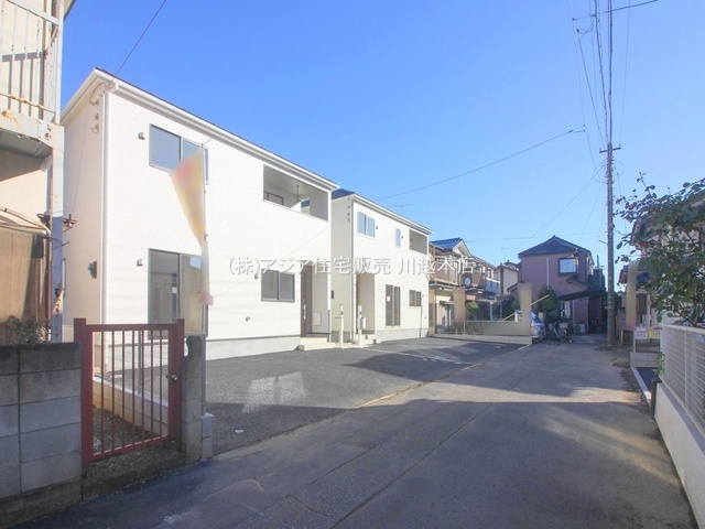 月々８万円台～　新築戸建　川越市今成第10の前面道路含む現地写真|南側 約4.0ｍ公道