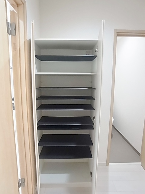 ウェルマージュ岡本の玄関