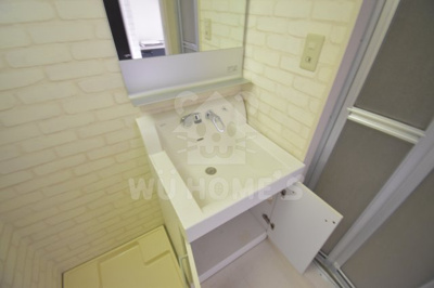 【その他】 | 十三本町ウインズマンションⅡ | ゆったりとスペースのある洗面所