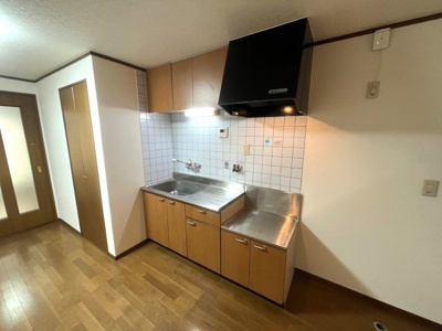 【キッチン】 | ロイヤルコート天美東