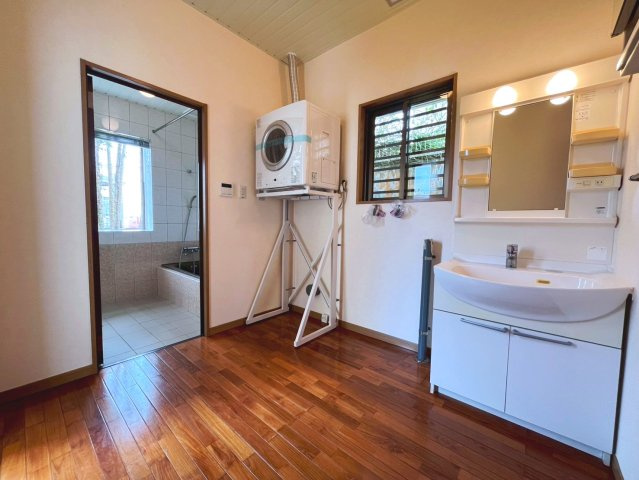 うるま市兼箇段　Kタウン　B号棟の洗面所