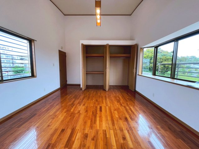 うるま市兼箇段　Kタウン　B号棟の洋室|11.3帖