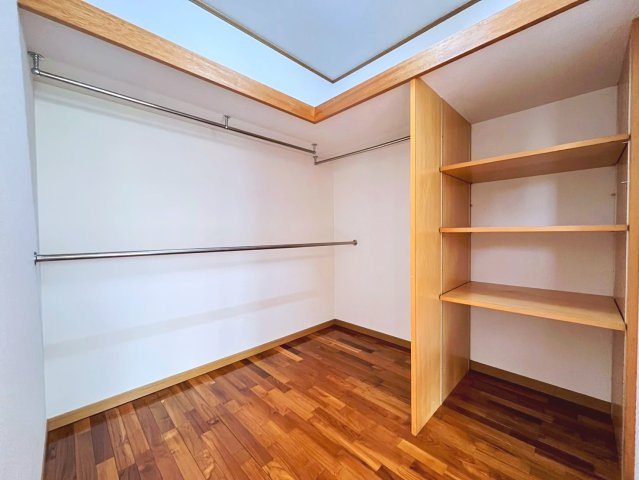 うるま市兼箇段　Kタウン　B号棟の収納