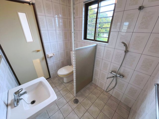 うるま市兼箇段　Kタウン　B号棟の浴室|寝室内シャワー