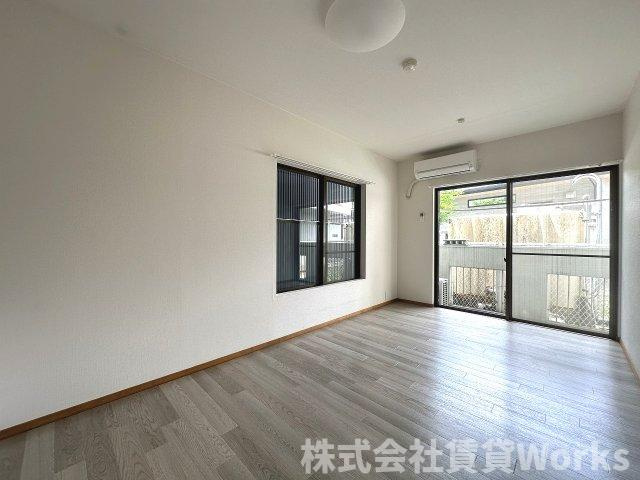 メゾンパルクNSの居間・リビング|ゆったり過ごせるリビングです