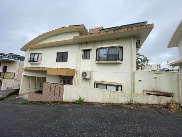 うるま市兼箇段　Kタウン　C号棟の外観|B号棟　外観