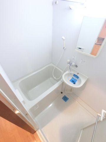 ルクレ津田沼の浴室