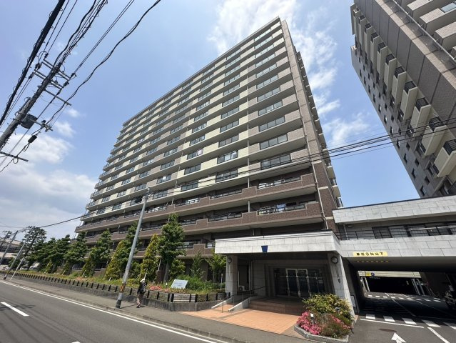 ロイヤルコート河原町・風ウイングの外観