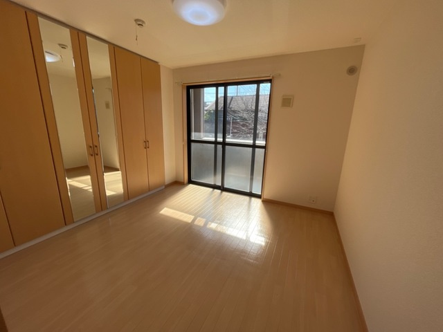 エメラルドA【10,000円キャッシュバック対象物件】の洋室|個人の部屋や寝室として使える洋室です