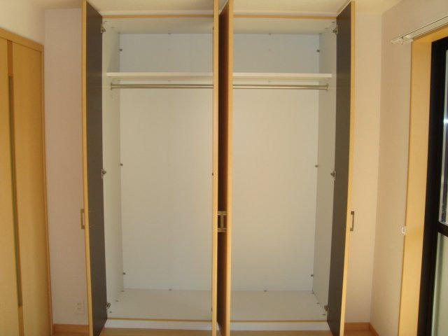 エメラルドA【10,000円キャッシュバック対象物件】の洋室|スタンダードな洋室です