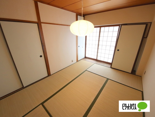 東生駒ハイツの寝室
