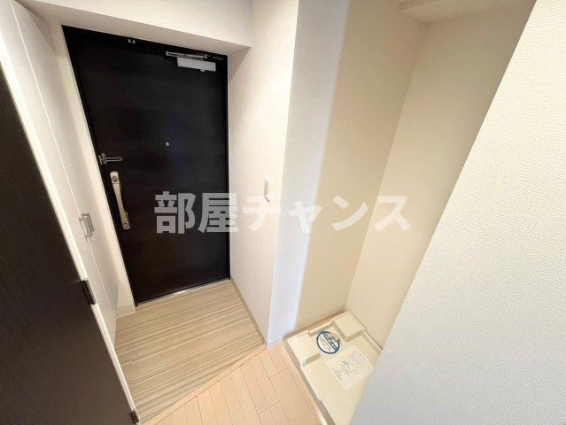 リヴシティ栄弐番館の玄関