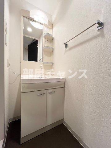 リヴシティ栄弐番館の独立洗面台