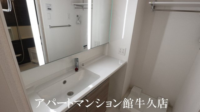 Fleur(フルール） Bの独立洗面台