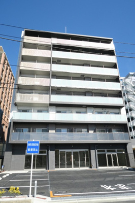 外観（鉄筋コンクリート造８階建てオートロック付きマンション）