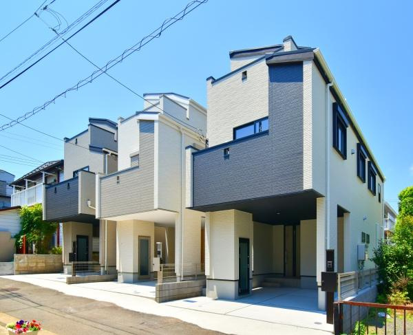 横浜市神奈川区六角橋３丁目の新築一戸建の外観|周辺は落ち着いた住環境。
是非一度、現地ご確認ください。
ご自宅まで送迎も可能です