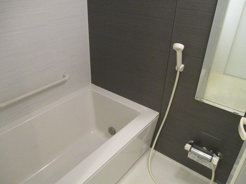 SUN HEART池下の浴室