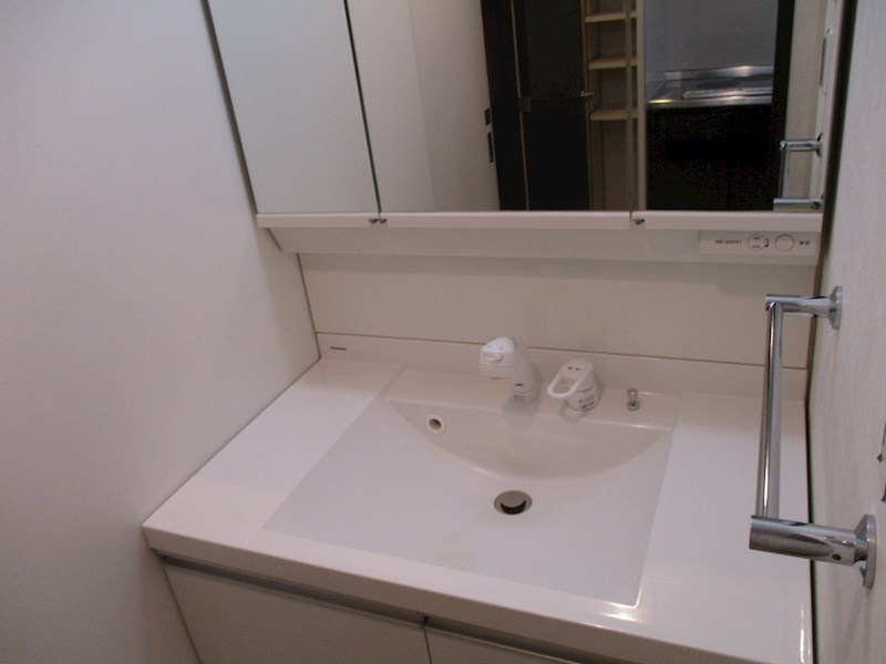 SUN HEART池下の洗面所