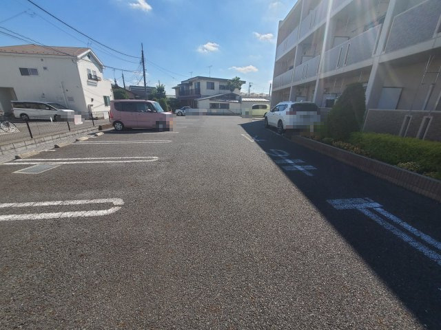 赤坂レジデンスの駐車場