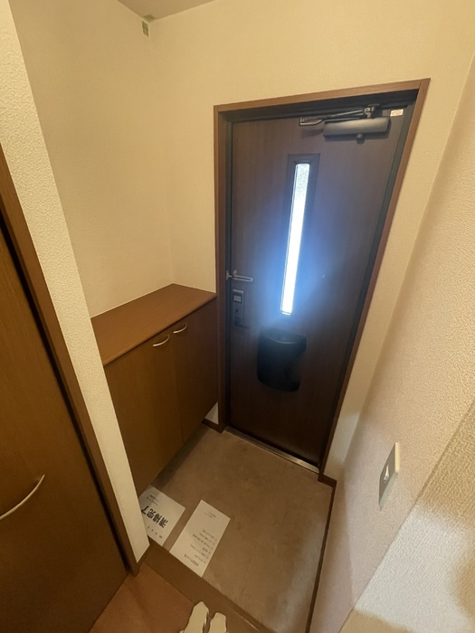 セジュールグランフォレ B棟の玄関