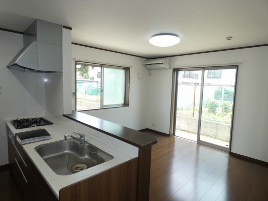 【居間・リビング】 | 人気のカウンターキッチンです