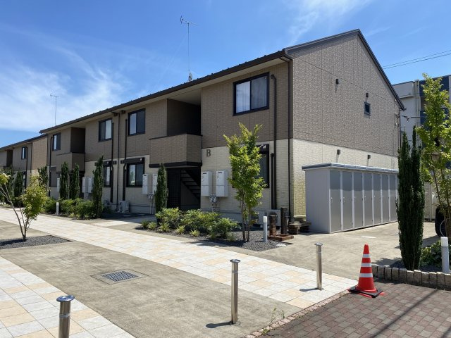 フェニーチェBの外観