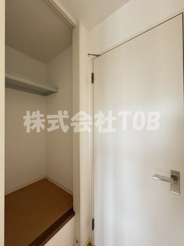 【収納】 | ガーデンハウス三鷹 | 2F　洋室6.7帖　収納②