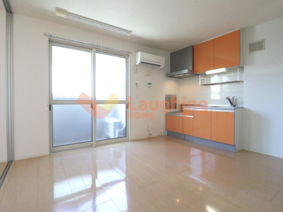 【居間・リビング】 | セジュールパルティノス | ゆったり過ごせる居間です