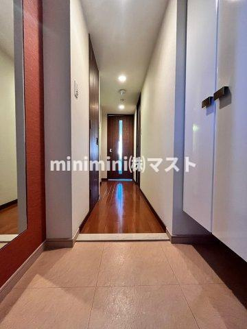 エイペックスみなとセントラルアベニューの玄関