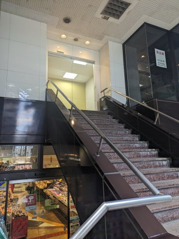 むら木ビル2階の外観|おしゃれな外観です