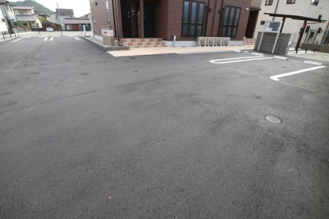 Central Sの駐車場