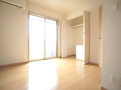 【収納】 | カーサフェリーチェ | 6.1帖洋室。使いやすいクローゼット・収納です。