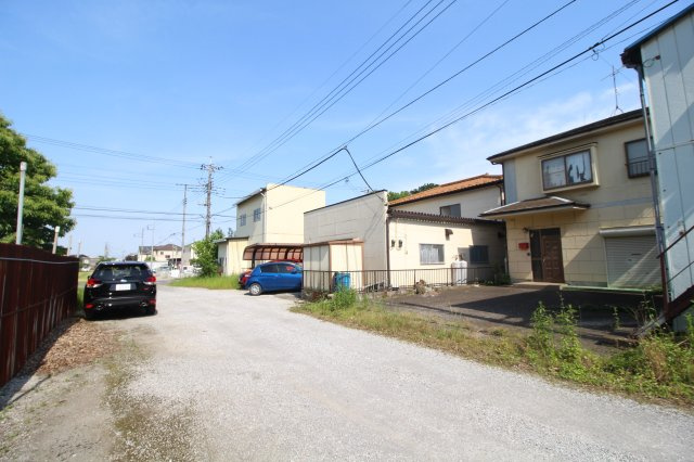 日高市旭ヶ丘　建築条件なし売地　JR川越線『武蔵高萩駅』徒歩30分　の前面道路含む現地写真