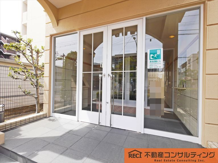 シャルマンフジエミュゼ甲子園のエントランス