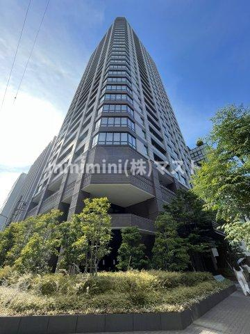 クレヴィアタワー大阪本町の外観