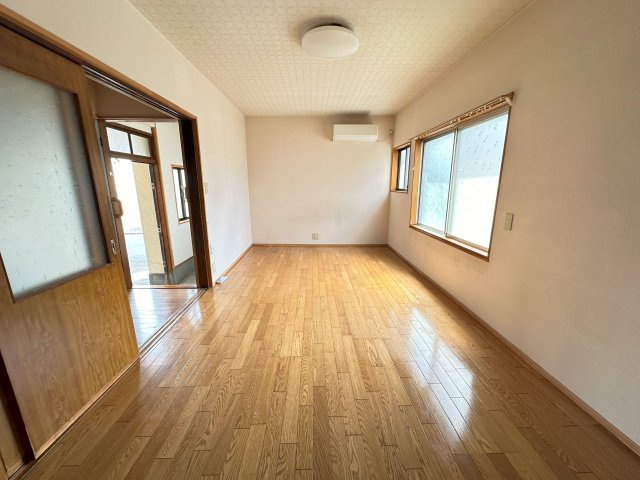 【洋室】 | 合川町戸建