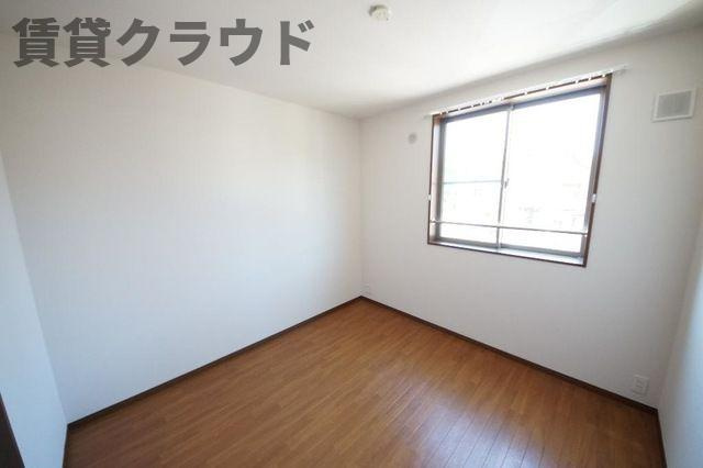 フォレストアーク大森の洋室|使い勝手のいい洋室です