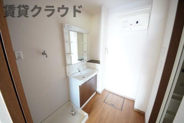 フォレストアーク大森の洗面所|忙しい朝には欠かせない洗面所です