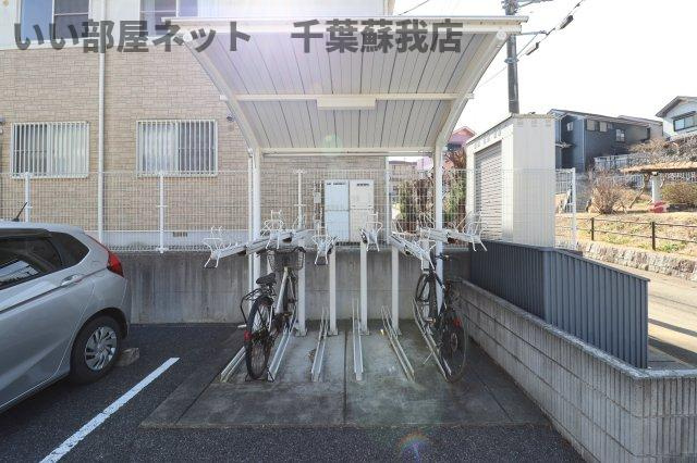 フォレストアーク大森のエントランス|駐輪場
