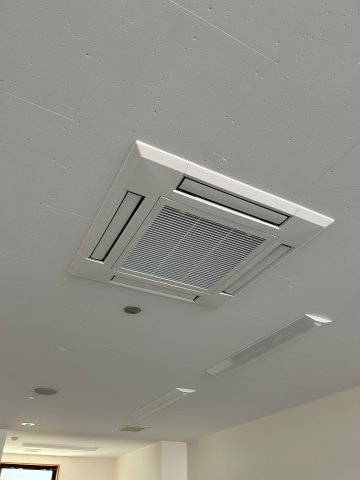 ルミエールアルシェの設備|エアコンは新品に交換済み