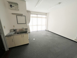 丸鈴グリーンビルBの内装