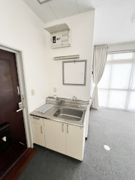 丸鈴グリーンビルBの内装