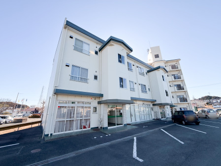 丸鈴グリーンビルBの外観