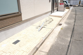 【駐車場】 | 駐車場に車を止められます