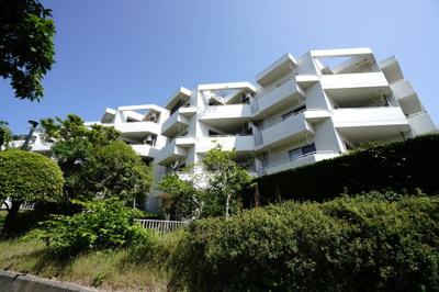 【外観】 | 【上質リノベ】鈴が峰第3住宅2号棟 | 現地（2024年5月25日8：00頃）撮影