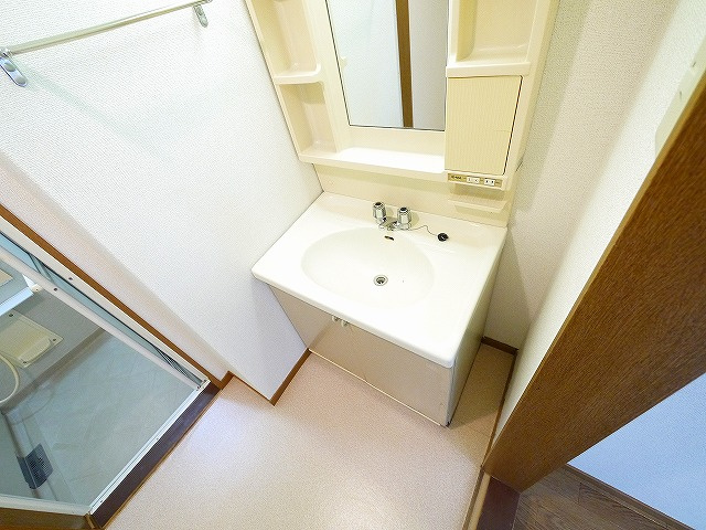 パストラルＫの洗面所|脱衣スペースもあります