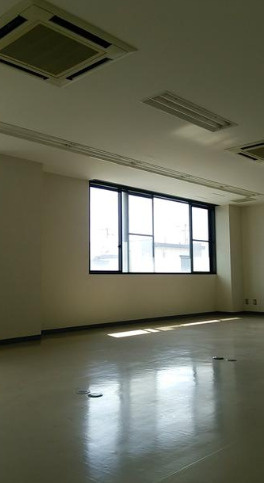 守山市守山４丁目の事務所のロビー