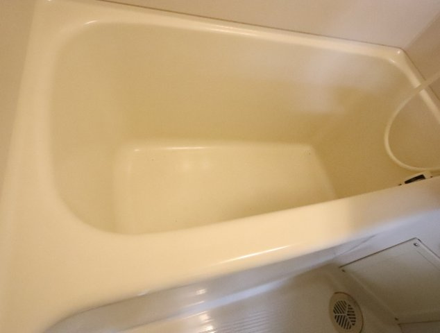 諏訪東生駒ビルの浴室
