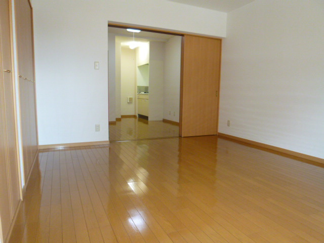 レジデンス辻が花２の居間・リビング