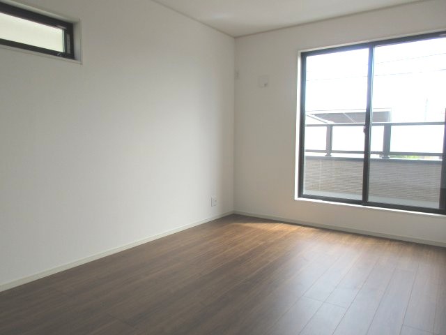 昭島市中神町２丁目　未入居住宅の洋室|7.5帖